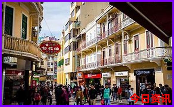 暑假去四川旅游热吗